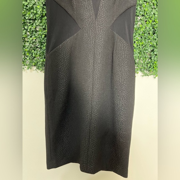 NWT Bardot Womens Black Croc Snake Textured Panel Sheer Cut Sheath Dress Size 8 - Picture 3 of 11